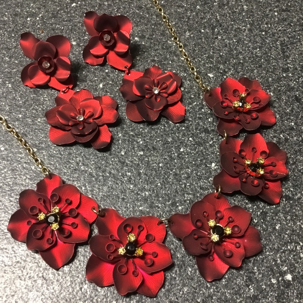 Beautiful Blood Rose Color Flower Statement Bundle